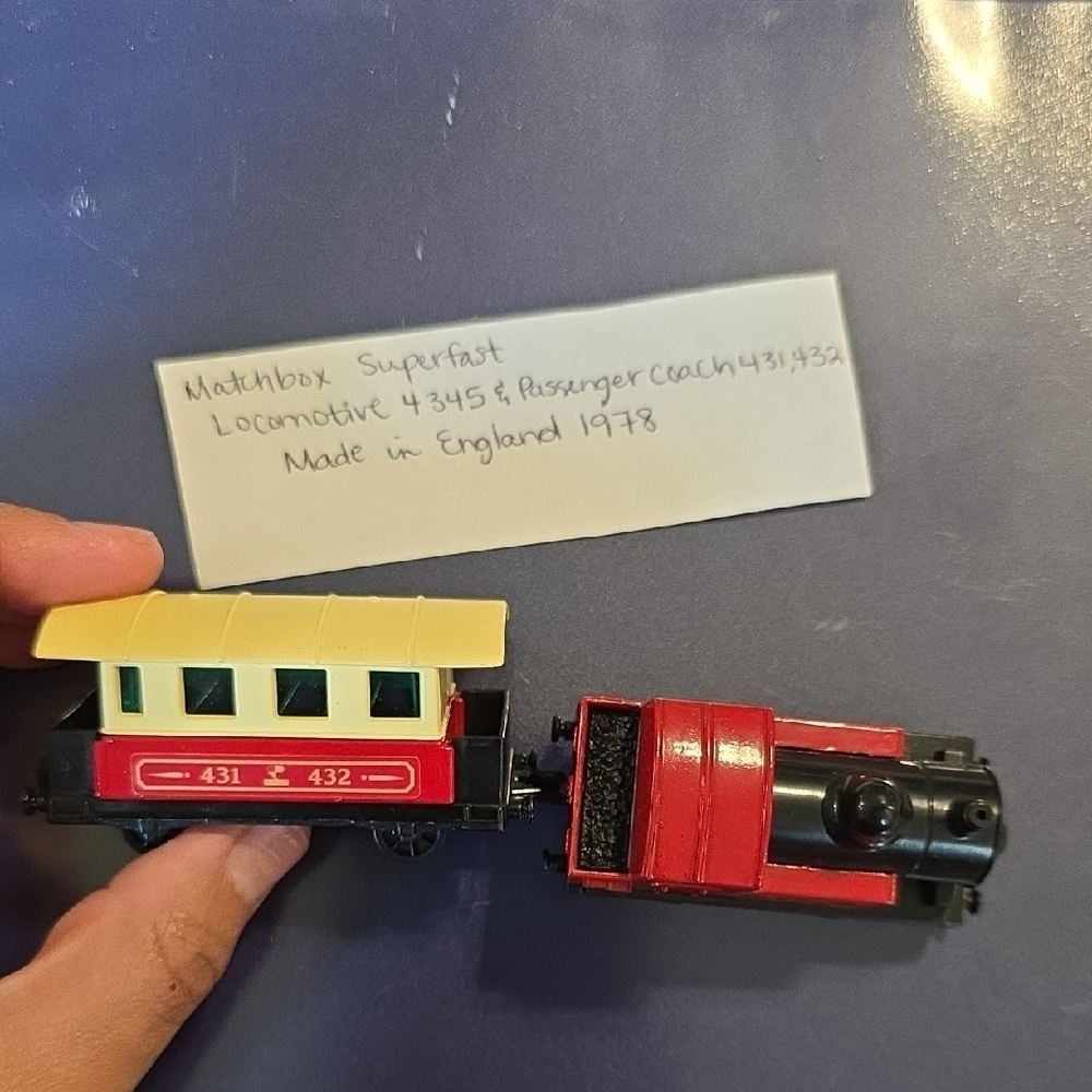 Vintage Collectable! MATCHBOX Superfast Red and Black Train Set